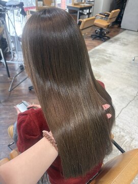 アヴァンスアンス 広島袋町店(AVANCE.ens) オリーブベージュカラー