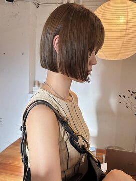 ライン(LINE) ボブ/ハイトーンボブ/ベージュ/ブリーチなしダブルカラー