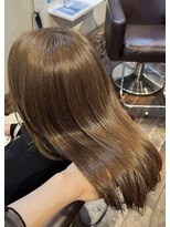 オーガスト ヘア ネイル(AUGUST hair nail)&nbsp;髪質改善カラーで艶やかな質感を実現