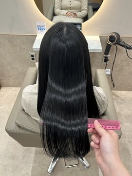 ジーナ センター北(Zina) 艶々ブルーブラック