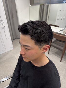 グルーマーズトウキョウ(GROOMER/S TOKYO) ラフカール/men's/メンズ/刈り上げセンターパート/神保町