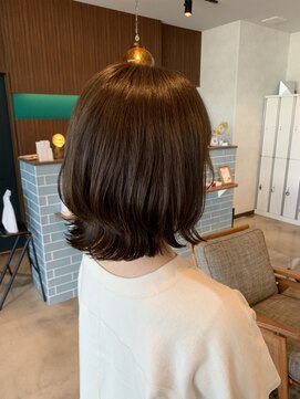 ディードア ヘア ヴィジョン(Ddoor hair vision) 外ハネミディ