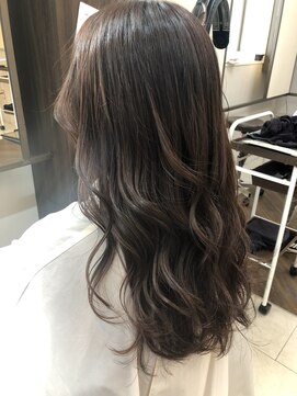 アプシー 三田駅前店(Apsee) やわらかベージュ系ピンク