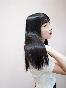 ラボリオン(labo Lion)の写真/【独自のオリジナルシルキーストレートがオススメ】ダメージレス＆ナチュラルな艶髪へ導きます！