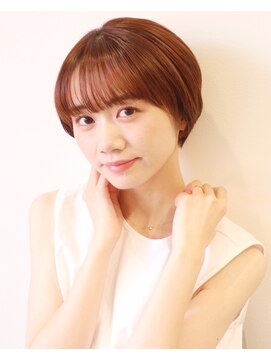 アイ(I.) 30代40代50代の大人女性におすすめの前下がりショートボブ　川口