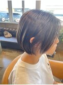 ショートボブ