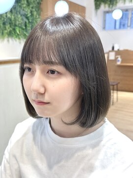 ビューブルー 亀戸錦糸町(VIEW BLUE) 美髪ピンクブラウンショートカット韓国顔周り切りっぱなしボブ