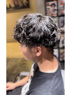 アレクサンドルオブカラーズカナザワ(ALEXANDRE OF COLORS KANAZAWA) 波巻きパーマ