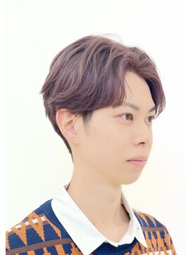 アッシュ 十日市場店(Ash) ピンクベージュ