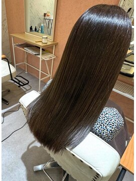 ニノット 武蔵小杉(○nino.) 黒髪/ネビージュ/小顔/ワンレン/縮毛矯正/髪質改善