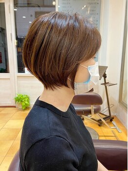 エルザ ヘア(ERUZA HAIR)の写真/【綾瀬駅1分/9時オープン】トップをふんわりさせるショート・ボブなどもお任せください◎