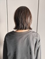 ミクマル(micmal)&nbsp;20代30代ナチュラルくびれボブベージュグレージュ艶感結べるボブ