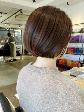 ファイブシーン アオヤマ(5SCENE AOYAMA) 切りっぱなしボブミニボブパーマくびれボブ外ハネボブブリーチ