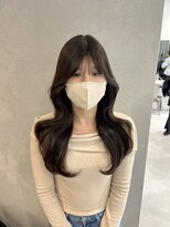 ヴェイナゴヤ(VEYY. nagoya) レイヤーカット/韓国ヘア/ブリーチなし/オリーブグレージュ/前髪