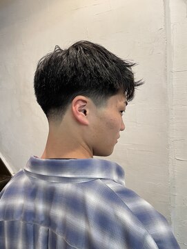 ビーバイエイトジェンツ(Bee by EIGHT GENTS) ブルーブラック/スペインカール/スパイキーショート/心斎橋 ブ