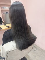 サロン ド ユーア(salon de yuua)&nbsp;メテオカラー　ダークグレー　髪質改善トリートメント