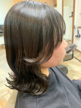 メロウ(Mellow) 切りっぱなしボブにかわいい顔周り