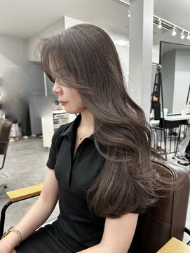 プラチナ(PLATINA) レイヤーカット顔まわり前髪セミロング20代30代40代