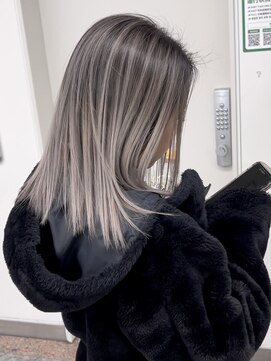 シェルヴ(XELVE) 可愛いバレイヤージュ