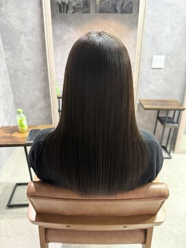 ロイ 梅田(Roy) ブラウン/髪質改善/冬カラー/ストレートロング/女子ウケ/ロング