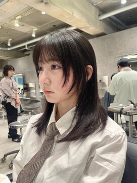 ダブ アオヤマ(DaB AOYAMA) 顔まわりレイヤーカット顔まわりカットミディアムレイヤー