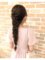 セットアップ 岡山北長瀬店(SET-UP) ミルクティーブロンド 編み下ろし~結婚式お呼ばれヘア~