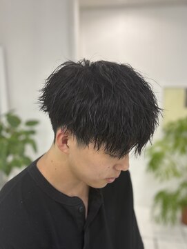 トイロ(toiro) カットのみで作るツイスパ風スタイル/10代20代30代40代