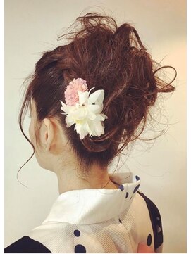 リア シェリム(Ria cherim) 【Ria目黒】ルーズアップ