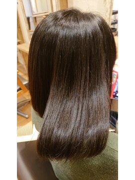 ヘアーミューズ リベロ(hair muse Livero) 【Ｌｉｖｅｒｏ】ツヤさらミディ×黒髪