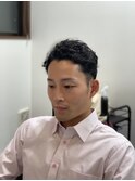 清潔感ある7:3パーマスタイル <理容室>