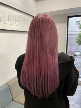 フツーロ 栄(FUTURO) #ロングスタイル#カシスピンク