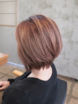 ポルム パプリカ(polum paprika) 大人可愛いナチュラルピンクブラウン暖色ツヤ髪ショートボブ