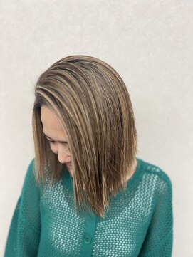 ヨロ 上野(YOLO) ハイライトカラーミルクティーベージュケアブリーチダブルカラー