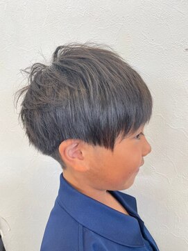 リリー LILY ヘアー メイク HAIR アンド & MAKE キッズ夏ヘアー☆韓国風☆爽やか短髪ナチュナル刈り上げスタイル