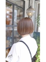 スリーク(sleek) ハイトーンボブ