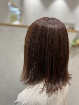 スタイル 大竹(STYLE) ピンクブラウン 外はね 切りっぱなしボブ