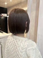 キャアリー(Caary)&nbsp;福山美容室carry 切りっぱなし内巻きミニボブ透明感20代