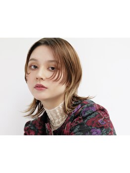 細部までこだわるカットで"個"を生かした魅力的スタイルに。顔周りの動きやニュアンスで印象が変わります。