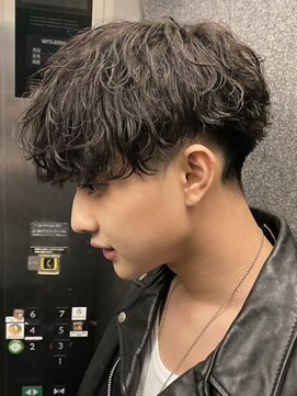 ゴールド 京都 三条(GOALD) Vマッシュ前下がりブラスター