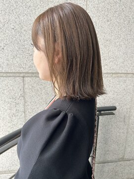 ミラレスカ 栄(MIRA RESCA) 透明感アッシュベージュ