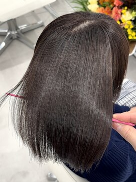 ストレートスタイル/艶髪/髪質改善/縮毛矯正/表参道/青山/外苑前