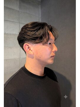 ワンワンオー バーバーショップ コンチネンタル(@110 BARBER SHOP continental) フェザーショート
