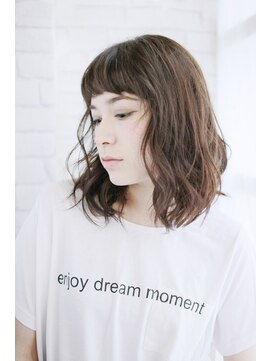 フォーハウス プラスエヌ(FOURHAUS +n) 20代30代40代　愛され・抜け感ショートバング【草津】