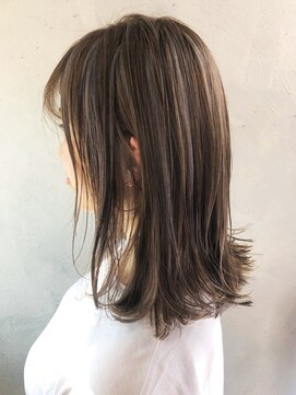 アイティー バイ アルバム 浦和店(IT by ALBUM) アッシュハイライト_オリーブカラーハイライトカラー_ba249041