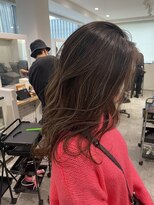 カラ ヘアーサロン(Kala Hair Salon)&nbsp;品のあるハイライト