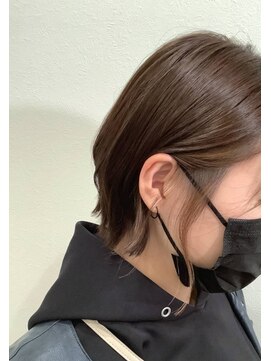 カロンシェリー(CARON cherie) ショート×インナーカラー 髪質改善/ベージュカラー/ヘッドスパ