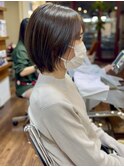 ショートボブ×ネイビーインナーカラー