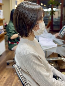 エスポワール(Espoir) ショートボブ×ネイビーインナーカラー