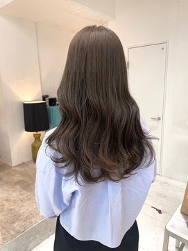 ヲタク(wotaku.) ベージュカラー透明感カラーくすみカラーオリーブグレージュ艶髪