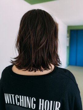 アンディアーモ カリーノ(andiamo carino) ミディアムレイヤー